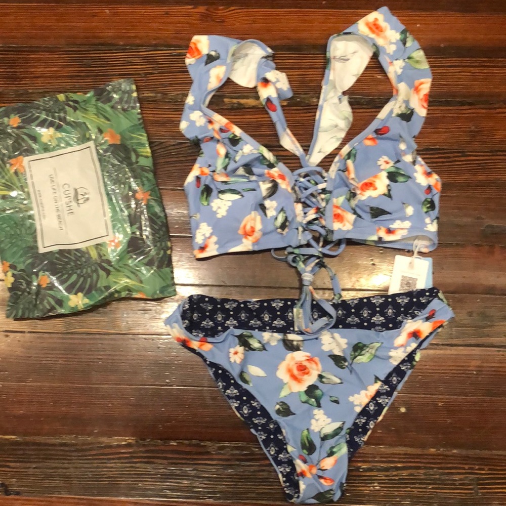 Bikini w/ Reversible Bottoms